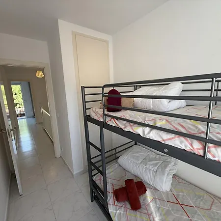 Awaydays Casa A 100m De Playa Apartment Empuriabrava
