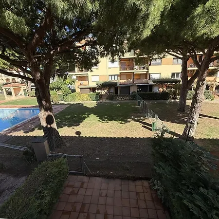 Awaydays Casa A 100m De Playa Apartment Empuriabrava